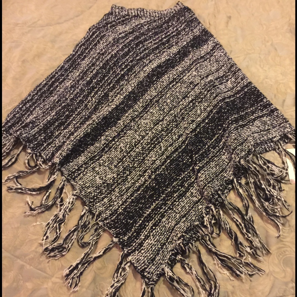 SAVE $10-Black & White Sweater Poncho